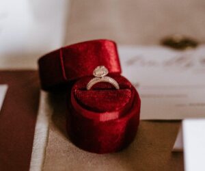 هدايا الزواجات فخمة وثمينة للعروسين